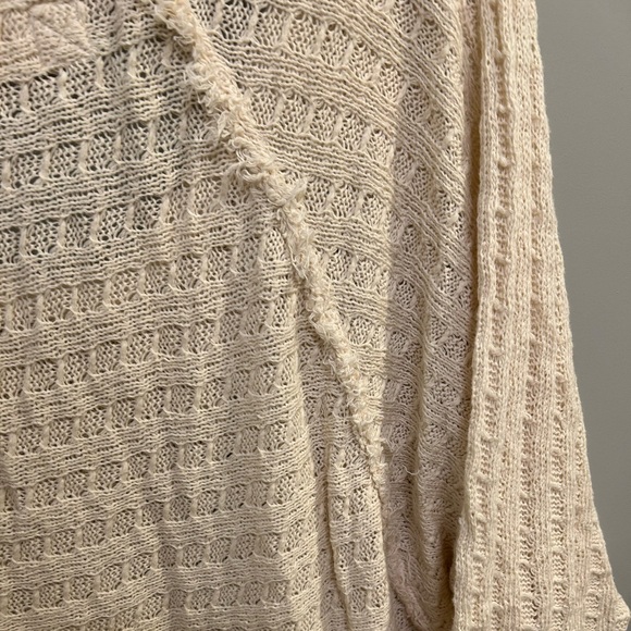Free People Thien's Hacci Top Size small cream EUC C0585 - Picture 8 of 8
